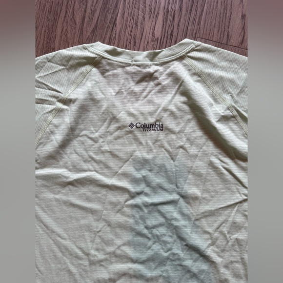 Columbia Women's Cirque River™ Short Sleeve Crew - Picture 11 of 14